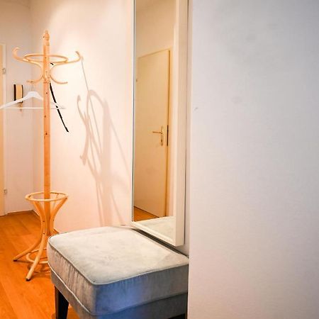 Backpacker Apartment Bahnhof Vienna Exterior photo